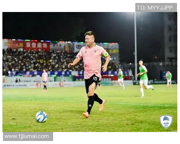 香港足球明星队精彩入球瞬间回顾与赛场荣耀分享